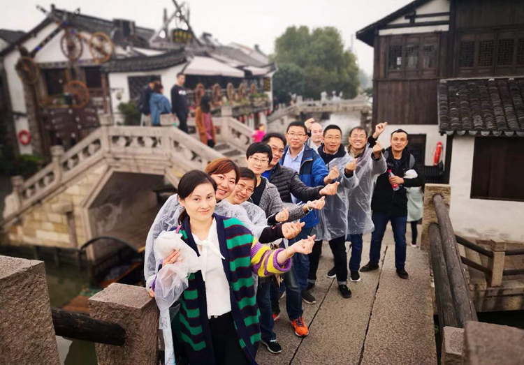 團隊拓展訓(xùn)練